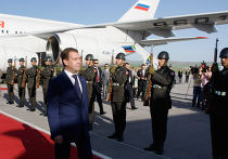 Встреча Дмитрия Медведева в аэропорту Анкары Официальный визит Дмитрий Медведева в Турцию