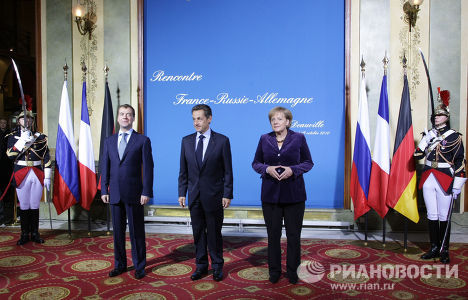 Трехсторонняя встреча президентов России и Франции и федерального канцлера Германии во французском Довиле Встреча лидеров России, Франции и Германии