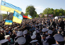 # 9 мая во Львове произошли беспорядки и столкновения # 9 мая во Львове произошли беспорядки и столкновения