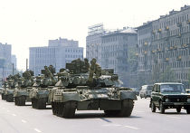 Танки на улицах Москв Танки на улицах Москвы
