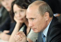 Посещение премьер-министром РФ В.Путиным ФГБУК "Государственный Театр Наций" в Москве В.Путин посещает ФГБУК "Государственный Театр Наций" в Москве