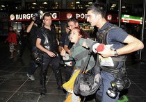 Участники демонстрации в Анкаре, Турция Участники демонстрации в Анкаре, Турция