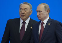 Владимир Путин и Нурсултан Назарбаев после заседания Высшего Евразийского экономического совета (ВЕЭС) в Астане Владимир Путин и Нурсултан Назарбаев