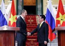 Министр иностранных дел России Сергей Лавров и министр иностранных дел Вьетнама Фам Бинь Минь Министр иностранных дел России Сергей Лавров и министр иностранных дел Вьетнама Фам Бинь Минь