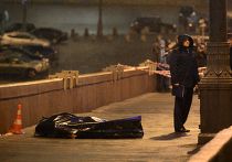 На месте убийства политика Бориса Немцова На месте убийства политика Бориса Немцова