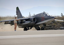 Российский штурмовик Су-25 на авиабазе «Хмеймим» в сирийской провинции Латакия Российский штурмовик Су-25 на авиабазе «Хмеймим» в сирийской провинции Латакия