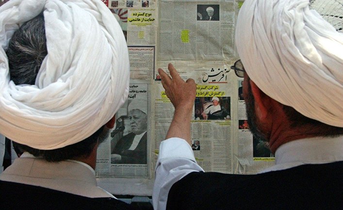 Газеты в Тегеране