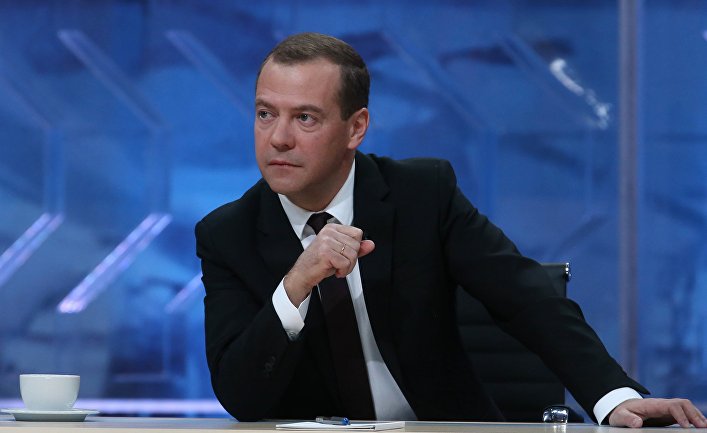 Интервью премьер-министра РФ Д.Медведева пяти российским телеканалам