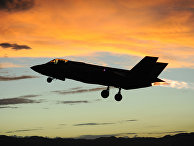 Американский истребитель F-35 Lightning II Американский истребитель F-35 Lightning II