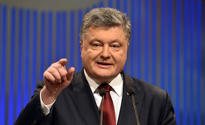 Президент Украины Петр Порошенко во время пресс-конференции в Киеве