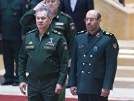 Министр обороны РФ Сергея Шойгу и министр обороны Ирана Хоссейн Дехган во время встречи в Москве Министр обороны РФ Сергея Шойгу и министр обороны Ирана Хоссейн Дехган во время встречи в Москве