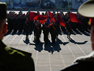 Военнослужащие Отдельной дивизии оперативного назначения им. Дзержинского внутренних войск МВД России во время тренировки к Параду Победы Военнослужащие Отдельной дивизии оперативного назначения им. Дзержинского внутренних войск МВД России во время тренировки к Параду Победы