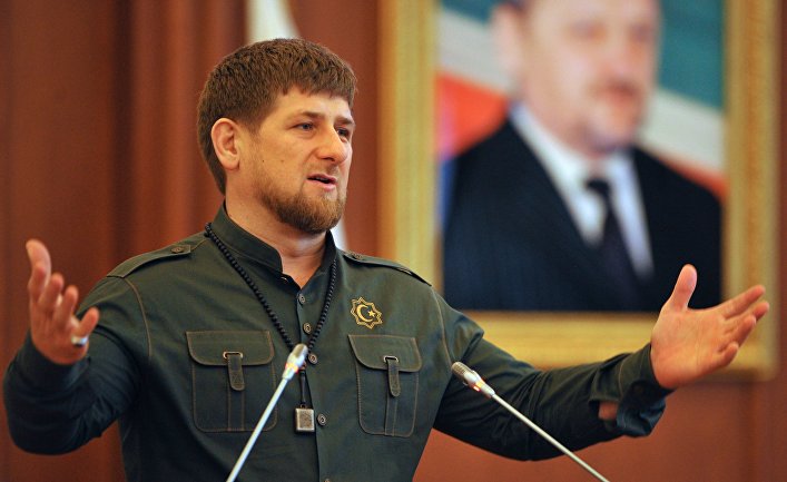 Глава Чеченской Республики Рамзан Кадыров выступает во время торжественного заседания парламента Чеченской Республики
