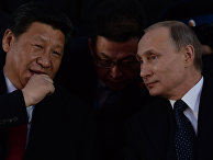 Владимир Путин и Си Цзиньпин смотрят парад Победы на Красной площади Владимир Путин и Си Цзиньпин смотрят парад Победы на Красной площади
