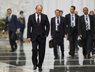 Владимир Путин после встречи с Петром Порошенко в Минске Владимир Путин после встречи с Петром Порошенко в Минске