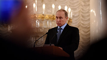 Президент России Владимир Путин обращается к делегатам съезда Союза машиностроителей России