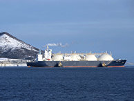 Танкер-газовоз "Гранд Анива" на территории первого в России завода по производству сжиженного газа (СПГ) Танкер-газовоз "Гранд Анива" на территории первого в России завода по производству сжиженного газа (СПГ)