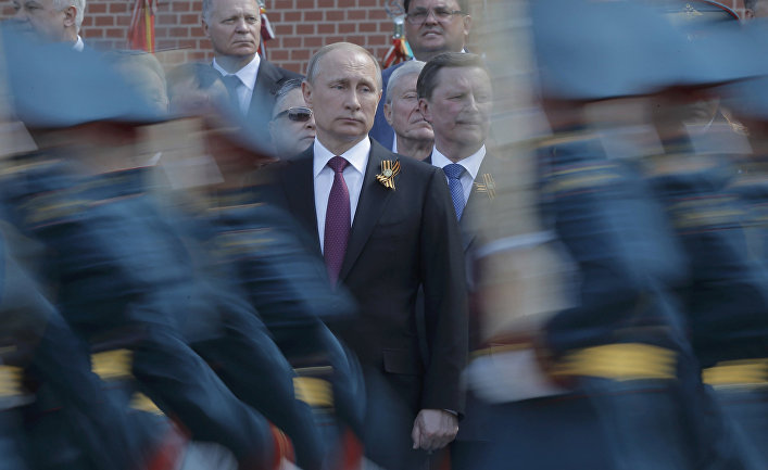 Владимир Путин на параде Победы