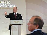 Президент Российской Федерации Владимир Путин на совместной пресс-конференции с премьер-министром Лаосской Народно-Демократической Республики Тхонглуном Сисулитом по итогам саммита Россия — АСЕАН Президент Российской Федерации Владимир Путин на совместной пресс-конференции с премьер-министром Лаосской Народно-Демократической Республики Тхонглуном Сисулитом по итогам саммита Россия — АСЕАН