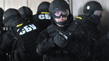 Вооруженные агенты украинской службы национальной безопасности (СБУ). Архивное фото