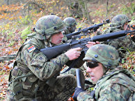 Солдаты Сербской армии на военных учениях Combined Resolve III Солдаты Сербской армии на военных учениях Combined Resolve III