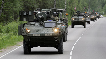 Передислокация колонны военной техники США во время учений Dragoon Ride II. 6 июня 2016