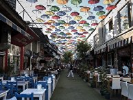 Кафе на одной из улиц в Анталье Кафе на одной из улиц в Анталье