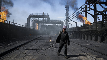 Авдеевский коксохимический завод на востоке Украины