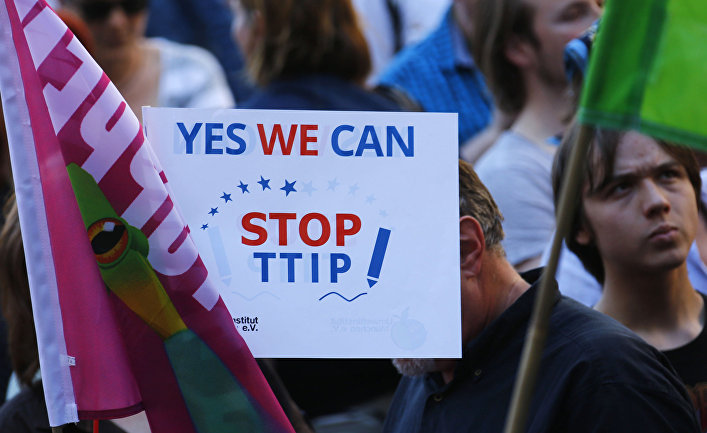 Акция протеста против Трансатлантического торгового и инвестиционного партнёрства
