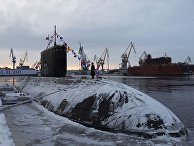 Церемония подъема Военно-морского флага на борту подводной лодки «Ростов-на-Дону» Церемония подъема Военно-морского флага на борту подводной лодки «Ростов-на-Дону»