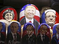 Матрешки с портретами Дональда Трампа, Владимира Путина, Ангелы Меркель и Франсуа Олландом Матрешки с портретами Дональда Трампа, Владимира Путина, Ангелы Меркель и Франсуа Олландом