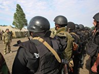 Президент Украины П.Порошенко посетил штаб Нацгвардии в Донецкой области Президент Украины П.Порошенко посетил штаб Нацгвардии в Донецкой области