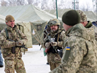 Украинские военнослужащие в Авдеевке Украинские военнослужащие в Авдеевке