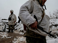 Украинские военнослужащие на линии фронта рядом с Авдеевкой Украинские военнослужащие на линии фронта рядом с Авдеевкой