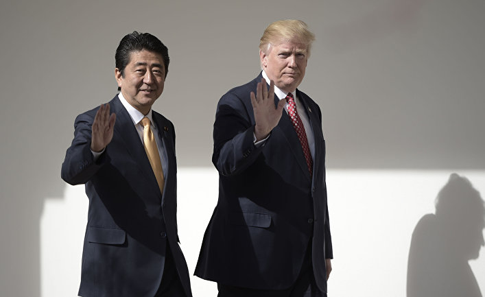 Президент США Дональд Трамп и премьер-министр Японии Синдзо Абэ