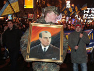 Факельное шествие националистов в честь дня рождения Степана Бандеры Факельное шествие националистов в честь дня рождения Степана Бандеры