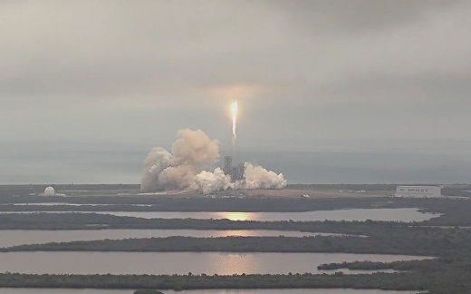 SpaceX отправила «Дракона» к МКС SpaceX отправила «Дракона» к МКС