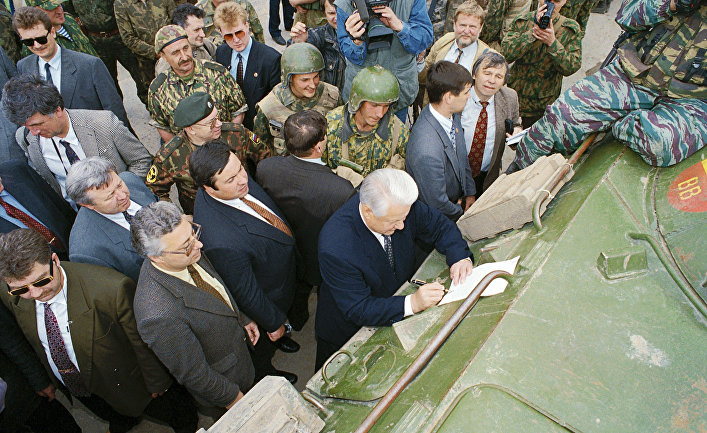 Борис Ельцин в Чечне, 1996 год