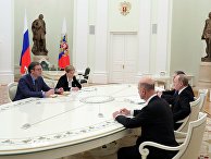 Президент РФ Владимир Путин и председатель правительства Сербии Александр Вучич во время встречи. 27 марта 2017 Президент РФ Владимир Путин и председатель правительства Сербии Александр Вучич во время встречи. 27 марта 2017