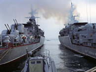Корабли на военно-морской базе Корабли на военно-морской базе