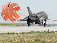 Самолет сирийских военно-воздушных сил на аэродроме "Шайрат". 8 апреля 2017 Самолет сирийских военно-воздушных сил на аэродроме "Шайрат". 8 апреля 2017