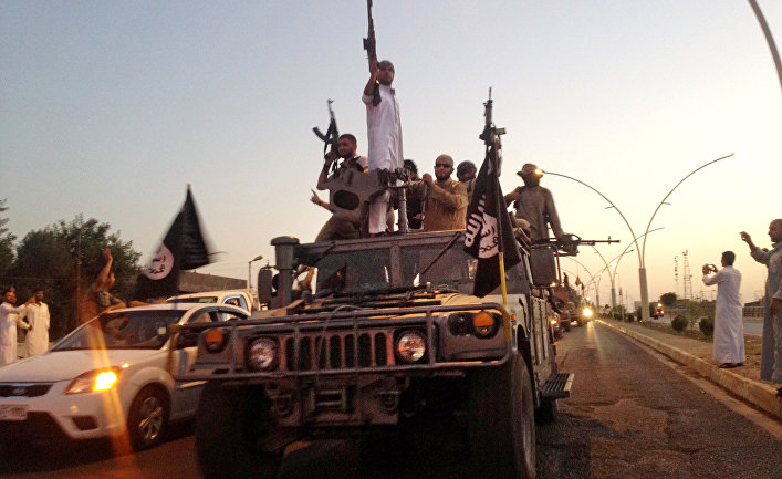 Боевики террористической группировки «Исламское государство» (запрещено в РФ) в Мосуле