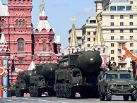 Российские комплексы межконтинентальных баллистических ракет «Ярс» РС-24 во время репетиции Парада Победы в Москве 7 мая 2017 года. Российские комплексы межконтинентальных баллистических ракет «Ярс» РС-24 во время репетиции Парада Победы в Москве 7 мая 2017 года.