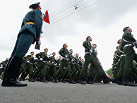 Участники во время военного парада в Ростове-на-Дону, посвящённого 72-й годовщине Победы в Великой Отечественной войне 1941-1945 годов Участники во время военного парада в Ростове-на-Дону, посвящённого 72-й годовщине Победы в Великой Отечественной войне 1941-1945 годов