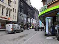 Филиалы крупнейших банков Латвии (Swedbank и SEB) в центре Риги Филиалы крупнейших банков Латвии (Swedbank и SEB) в центре Риги