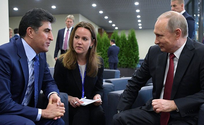 Президент РФ Владимир Путин и премьер-министр Курдского автономного района Ирака Начирван Барзани во время встречи в рамках Санкт-Петербургского международного экономического форума 2017