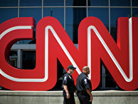 Логотип телеканала CNN в Атланте, США Логотип телеканала CNN в Атланте, США