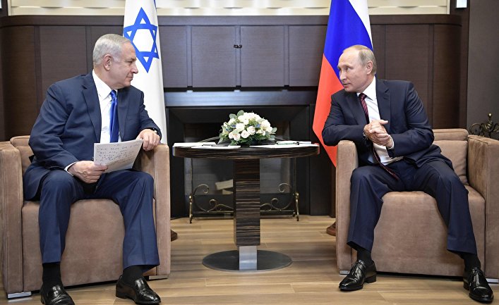 Президент РФ Владимир Путин и премьер-министр Израиля Биньямин Нетаньяху во время встречи. 23 августа 2017