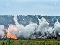 Взрывы во время совместных стратегических учений (ССУ) вооружённых сил России и Белоруссии на Лужском полигоне в Ленинградской области Взрывы во время совместных стратегических учений (ССУ) вооружённых сил России и Белоруссии на Лужском полигоне в Ленинградской области