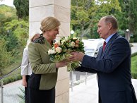 Президент РФ Владимир Путин и президент Республики Хорватия Колинда Грабар-Китарович во время встречи. 18 октября 2017 Президент РФ Владимир Путин и президент Республики Хорватия Колинда Грабар-Китарович во время встречи. 18 октября 2017